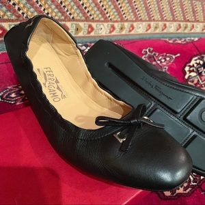 Salvatore Ferragamo Shoes - Vintage Black Leather Ferragamo Flats NWT Salvatore Ferragamo Shoes - Vintage Black Leather Ferragamo Flats NWT